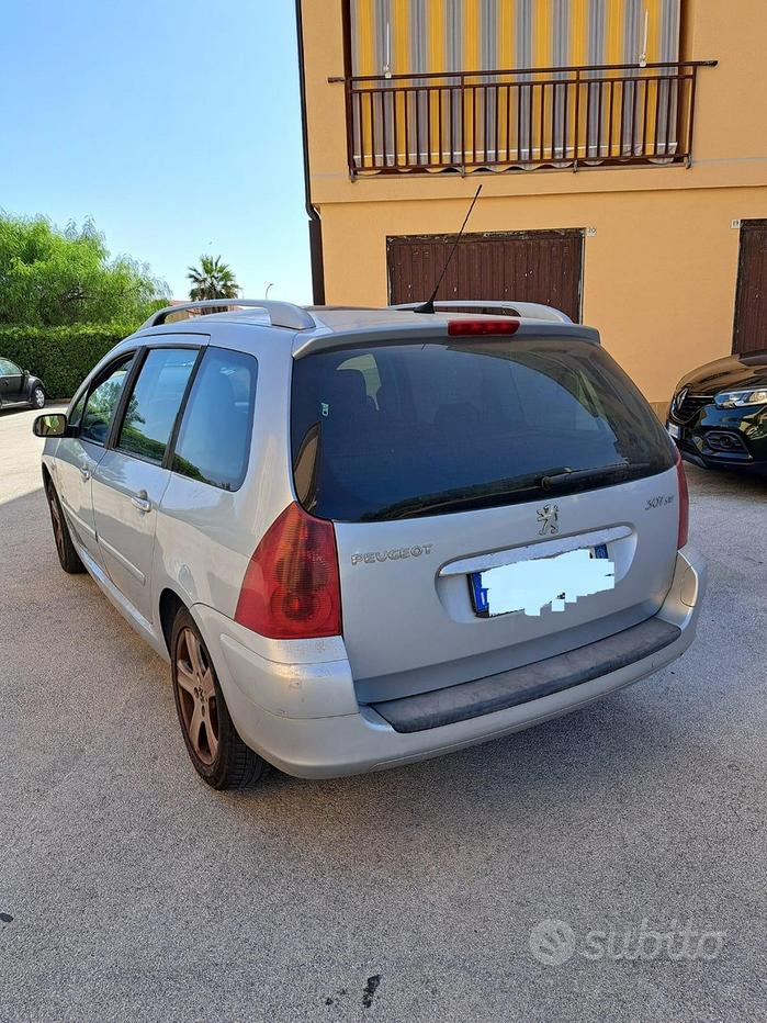 PEUGEOT 307