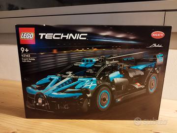 LEGO Technic Bugatti Bolide Agile Blu 9+ 905 Pezzi