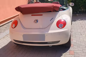 Wolksvagen New Beetle Red limited 