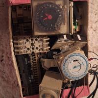 Stock componenti elettrici 