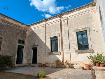 Villa con giardino