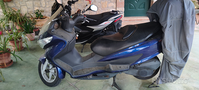 Scooter suzuki 200
