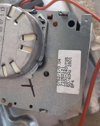 motore lavatrice ignis AWV 495