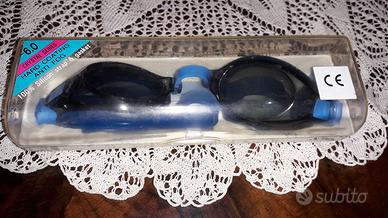 occhialini da piscina