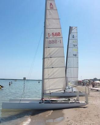 Catamarano Classe A carbonio con carrello
