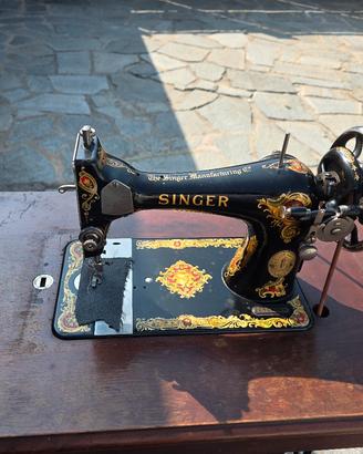 macchina cucira Singer Antica