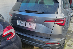 Skoda Karoq sinistrata 1.5 Benzina 700km