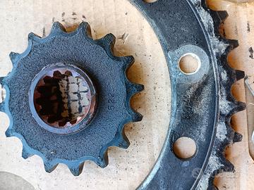 Kit trasmissione moto Did Oro per Honda CB1000R 