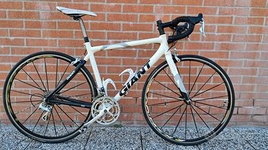 Bici da corsa GIANT TCR ADVANCED