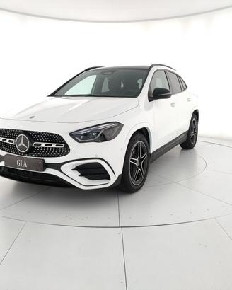 MERCEDES-BENZ GLA 180 d Automatic