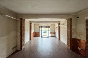 NEGOZIO A CASTELVETRO PIACENTINO