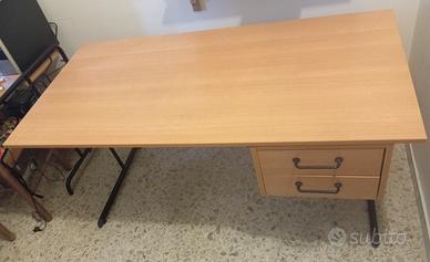 Scrivania Ikea cm 150x75