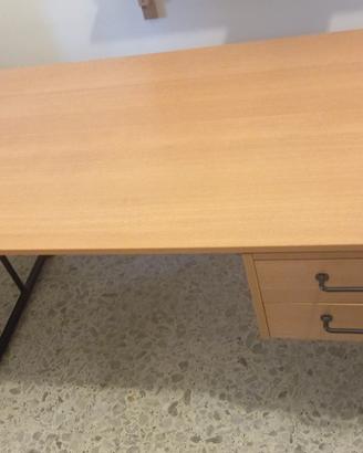 Scrivania Ikea cm 150x75