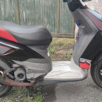Aprilia sr 50 motard
