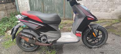 Aprilia sr 50 motard