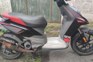 Aprilia sr 50 motard