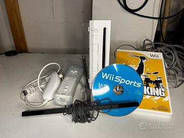 Wii bianca completa più telecomando, nunchuk gioco