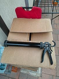 Pistola per salsicciotto silicone, colla ecc...