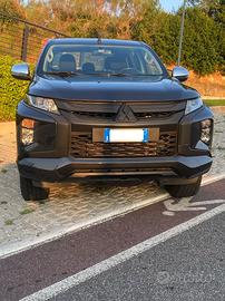 MITSUBISHI L200 PICK-UP HURRICANE NIGHTWILD