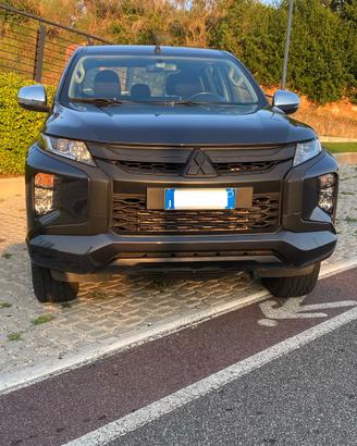 MITSUBISHI L200 PICK-UP HURRICANE NIGHTWILD