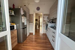 Attico panoramico arredato con posto auto coperto