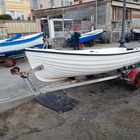 Barca m.3,70 - motore Selva 8 cv 4 t - carrello