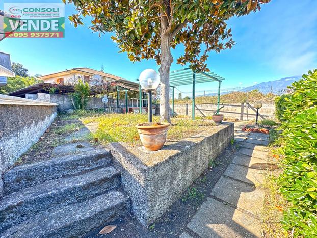 Appartamento panoramico con giardino e terrazzo