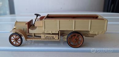 Modellino autocarro Rio