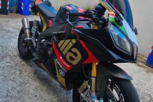 Aprilia rsv4 Factory