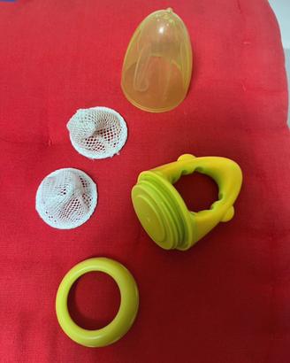 Accessorio fruttino per lo svezzamento dei bambini