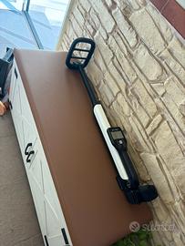 Metal detector