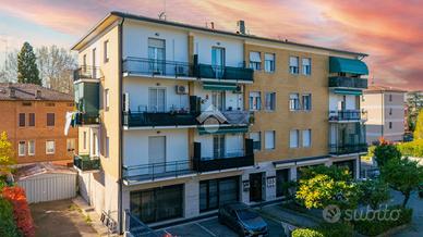 3 LOCALI A REGGIO NELL'EMILIA