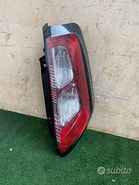 Stop posteriore sinistro fiat punto evo 2014