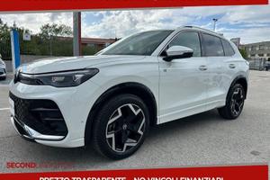 Volkswagen Tiguan 2.0 tdi R-Line 4motion 193c...