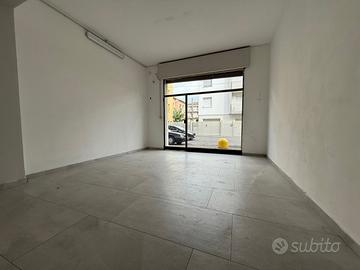 Negozio Vignola [N 1445VCG]