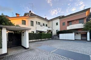 3 LOCALI A CARATE BRIANZA