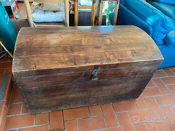 Baule in legno massello