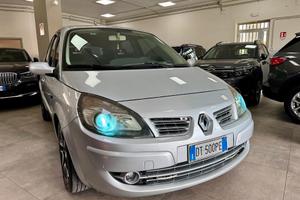Renault Scenic 1.9 dCi 130CV EDC Dynamique