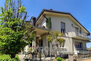 Appartamento di 140 m² con 4 locali a Cernobbio