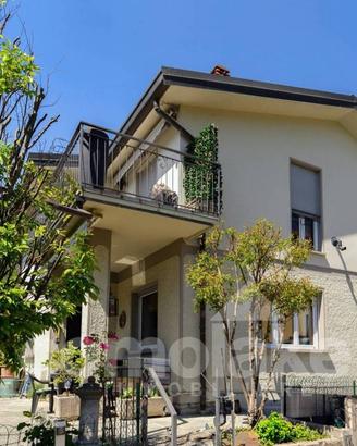 Appartamento di 140 m² con 4 locali a Cernobbio