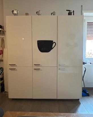 Frigorifero e dispensa