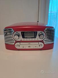 Stereo multifunzione con giradischi