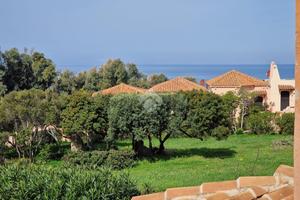 2 LOCALI A TRINITÀ D'AGULTU E VIGNOLA