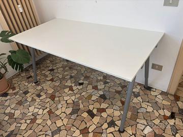 2 scrivanie IKEA 160x80