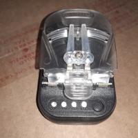 Caricabatteria a contatto libero.