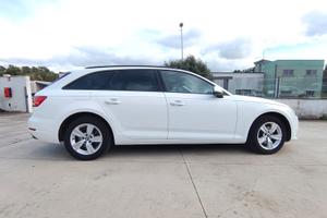 Audi A4 Avant 30 TDI S Tronic