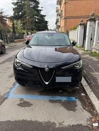 Alfa Romeo Stelvio - 2019 RWD 160 CV