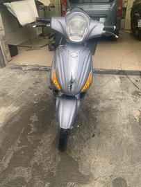 Ztech yadea elettrico