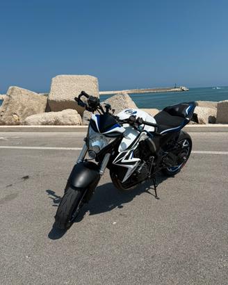 Honda CB1000R