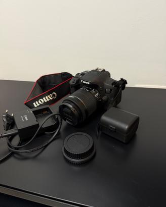 Canon EOS 700D + obiettivo 18–55